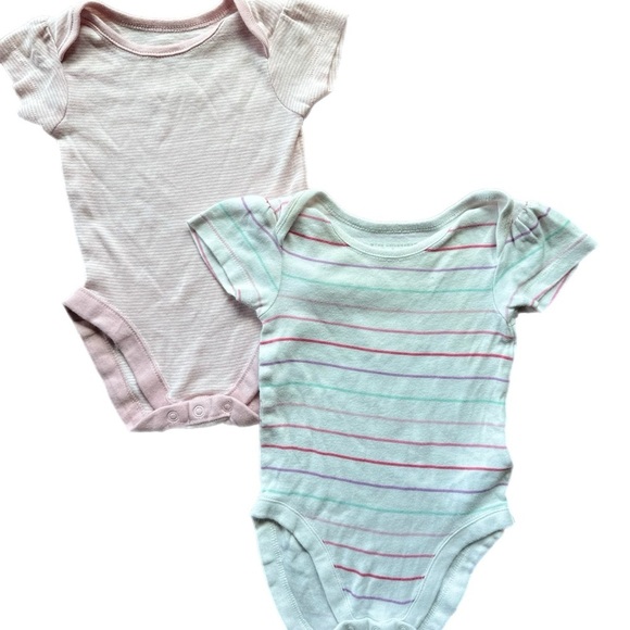 0-6 Month Girls Onesies/Diaper Shirts Bundle - Picture 4 of 5